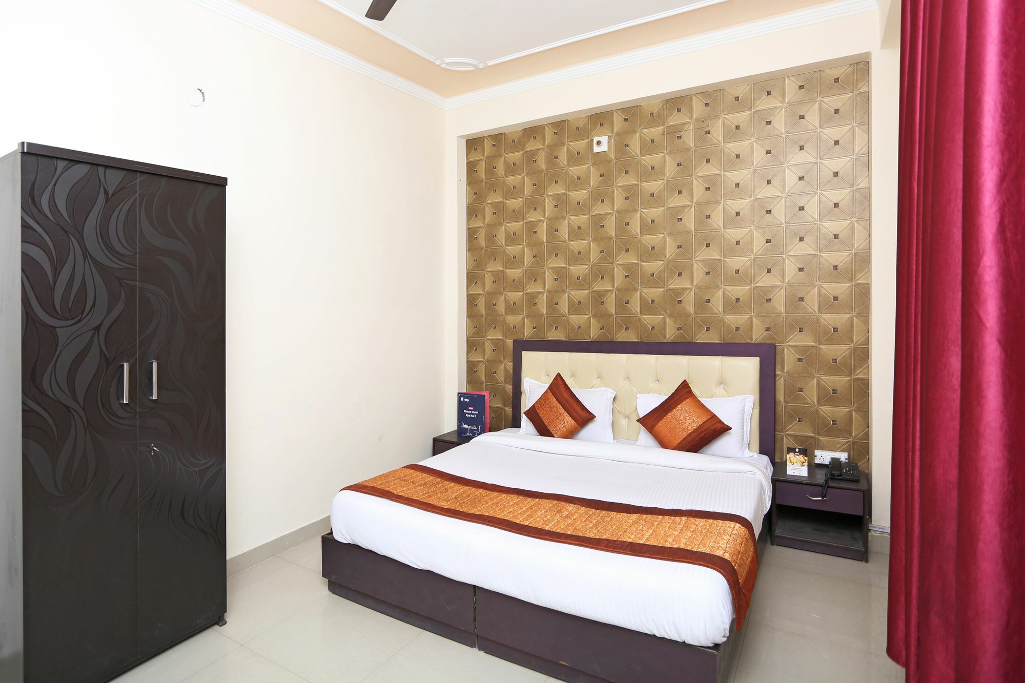 Super Hotel O Mahal Yeni Delhi Dış mekan fotoğraf