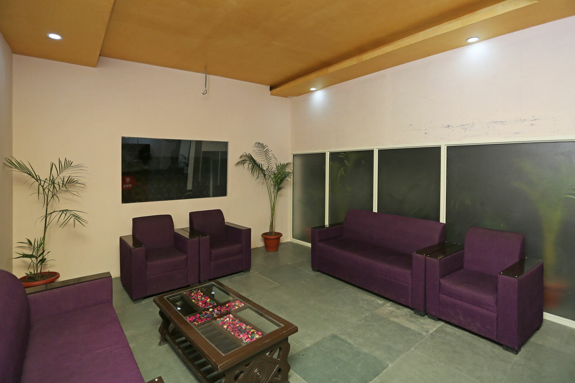 Super Hotel O Mahal Yeni Delhi Dış mekan fotoğraf