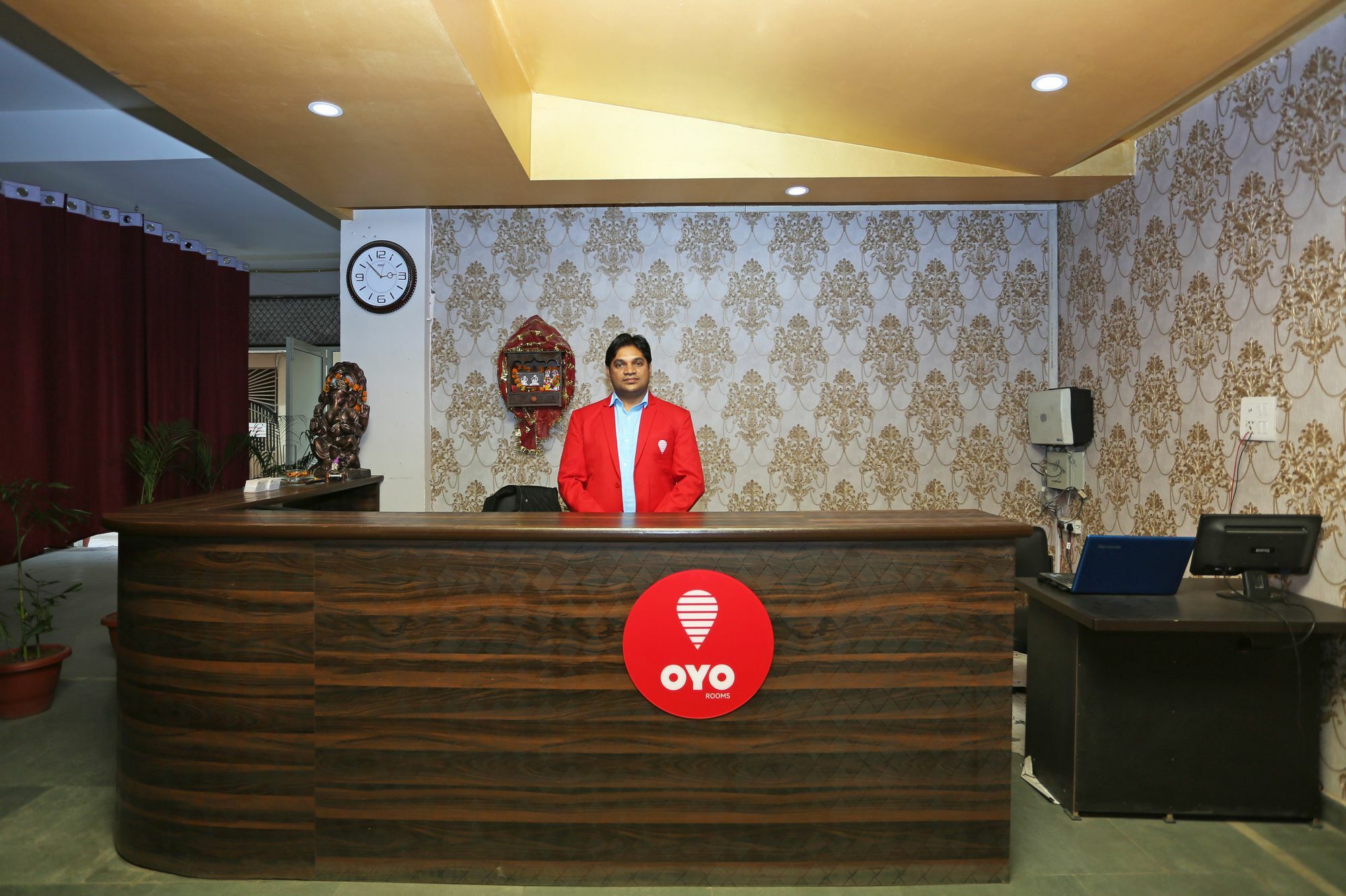 Super Hotel O Mahal Yeni Delhi Dış mekan fotoğraf