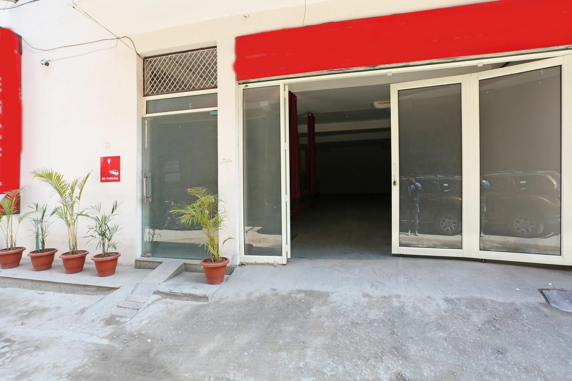 Super Hotel O Mahal Yeni Delhi Dış mekan fotoğraf